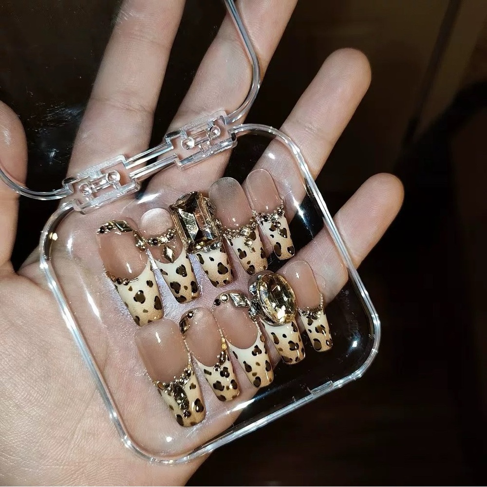 New press nails (Size: S)